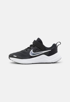 Nike Performance DOWNSHIFTER 12 UNISEX - Road running shoes - black/white/dark smoke grey