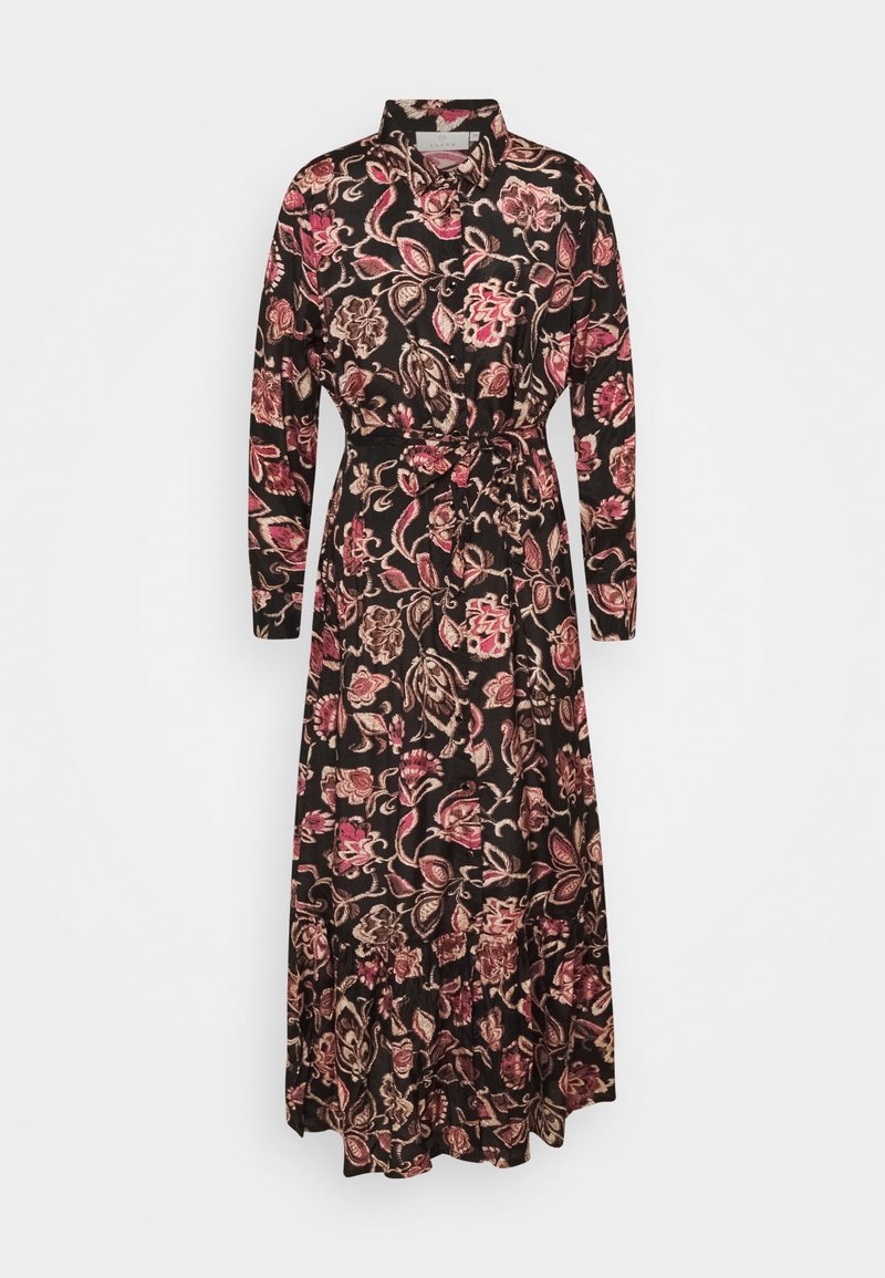 Robe maxi à manches longues noire à motifs floraux roses et beiges, avec boutonnage sur le devant, col et ceinture nouée à la taille.
