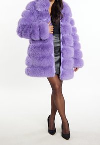 faina Abrigo de invierno - purple
