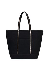 Borsa tote nera con due tracolle metalliche dorate, forma rettangolare, tessuto testurizzato e una tasca frontale. Chiusura con zip nella parte superiore.