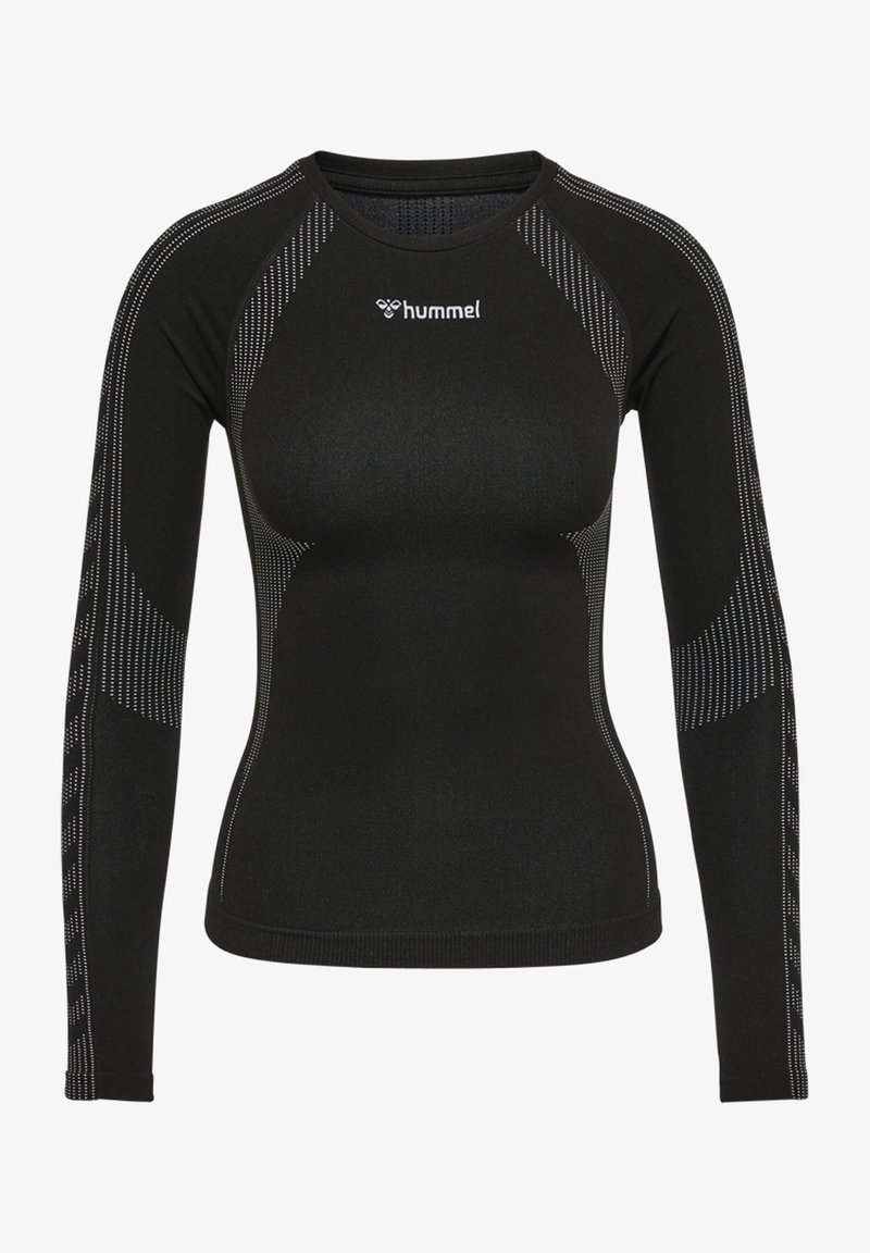 Camiseta atlética de manga larga negra con patrones de puntos blancos en las mangas y hombros, diseño ajustado, y logo blanco de "hummel" en el pecho.