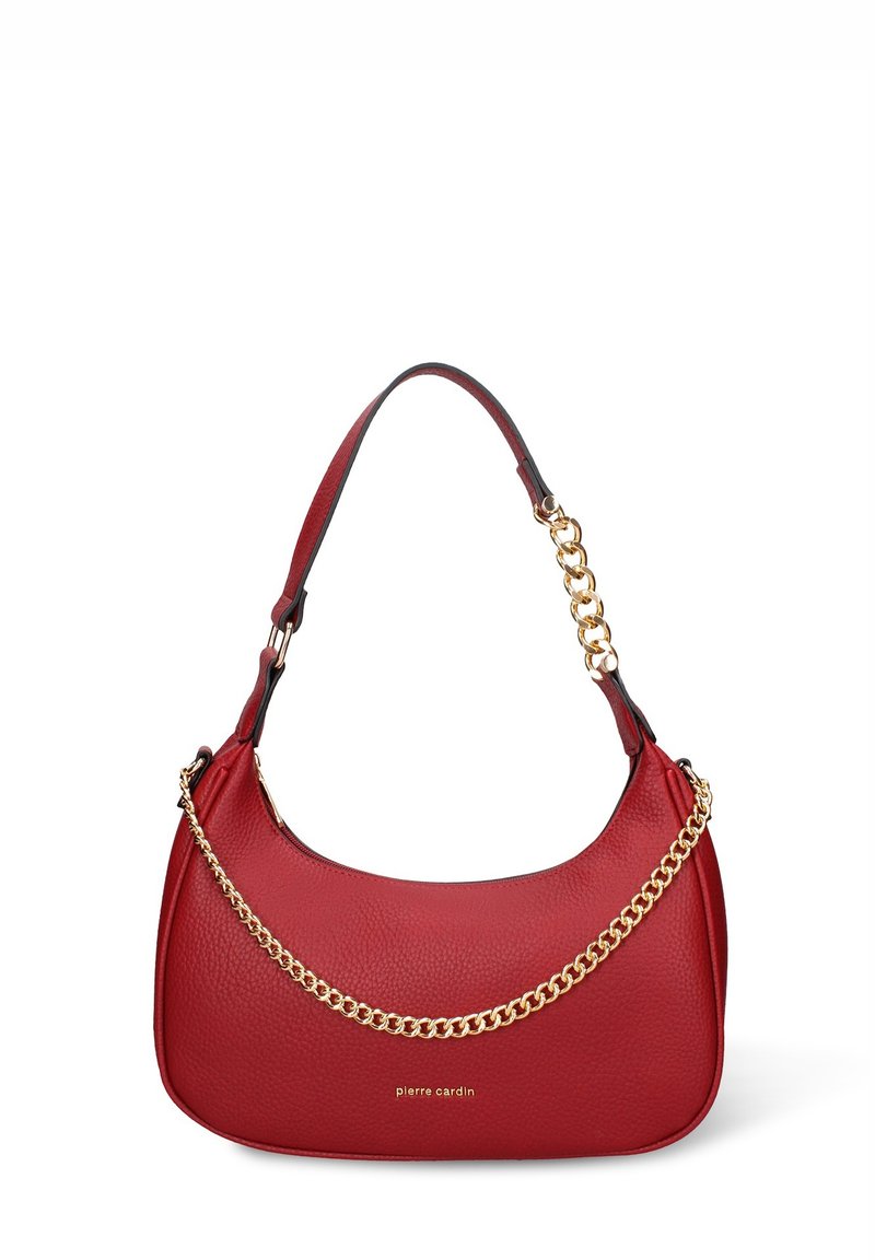 Borsa a tracolla in pelle rossa con finitura testurizzata, dettagli in catena dorata e forma curva. Presenta una singola tracolla e dettaglio con logo.