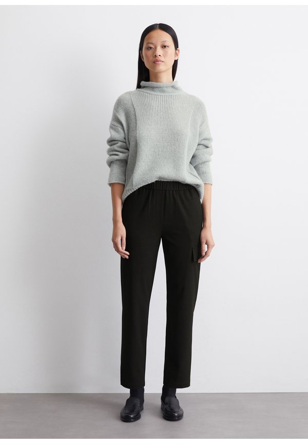 JOGGER STYLE WAIST - Cargo trousers4