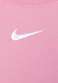Nike Performance VICTORY DRESS - Vestido ligero - elemental pink white
