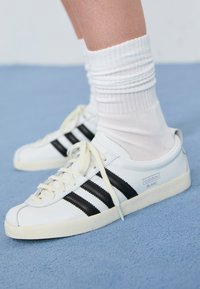 BLANC - Tenisky - white/core black/off white