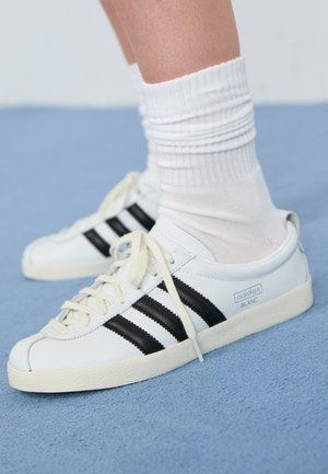 BLANC - Sneaker low - white/core black/off white