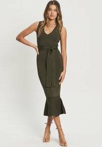 TUSSAH TANYA - Pouzdrové šaty - khaki