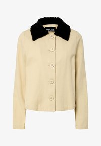 Selecionado, beige