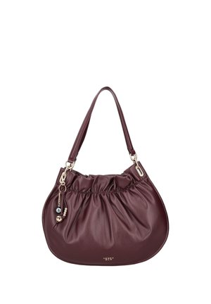 Borsa a mano in pelle color bordeaux con design arricciato, tracolla corta e un ciondolo decorativo con una perlina e dettagli dorati.