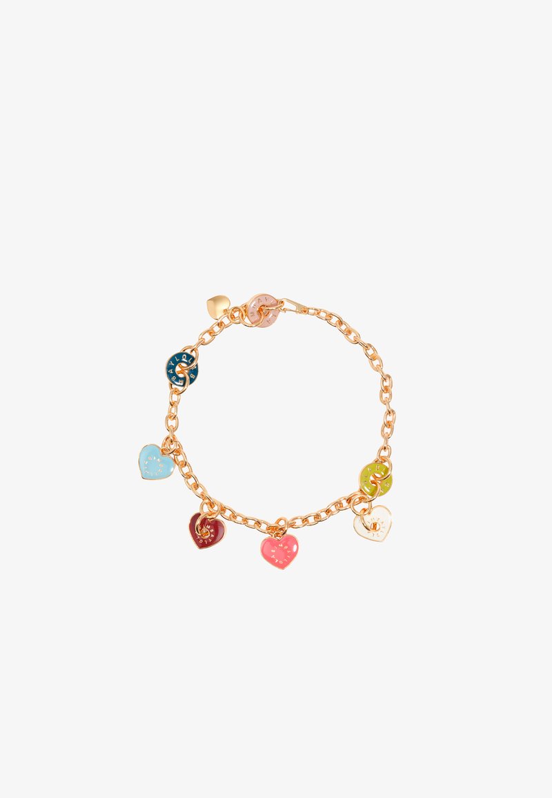 Pulsera de cadena de oro con seis encantos de esmalte en forma de corazón y redondos de colores azul, rosa, rojo, blanco y verde.