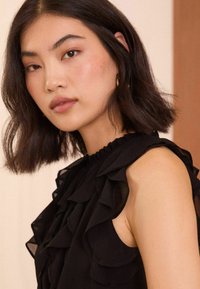 Love & Roses SLEEVELESS RUFFLE DETAIL REGULAR FIT - Blūze - black
