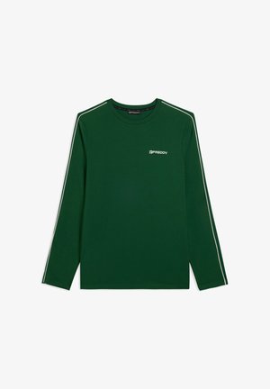 T-shirt verde a maniche lunghe realizzato in cotone, con colletto rotondo, strisce bianche sui lati e un piccolo logo bianco sul petto.