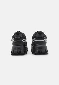 Steve Madden PRIZE-K - Tenisice - black/silver