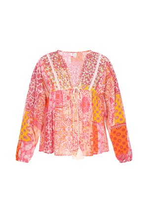 Kleurrijke gebloemde blouse in tinten roze en oranje, lange mouwen, kantafwerking, V-hals met trekkoord, doorschijnende stof met verschillende texturen.