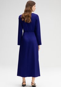 Touché Privé WITH BELT - Vestito lungo - dark blue