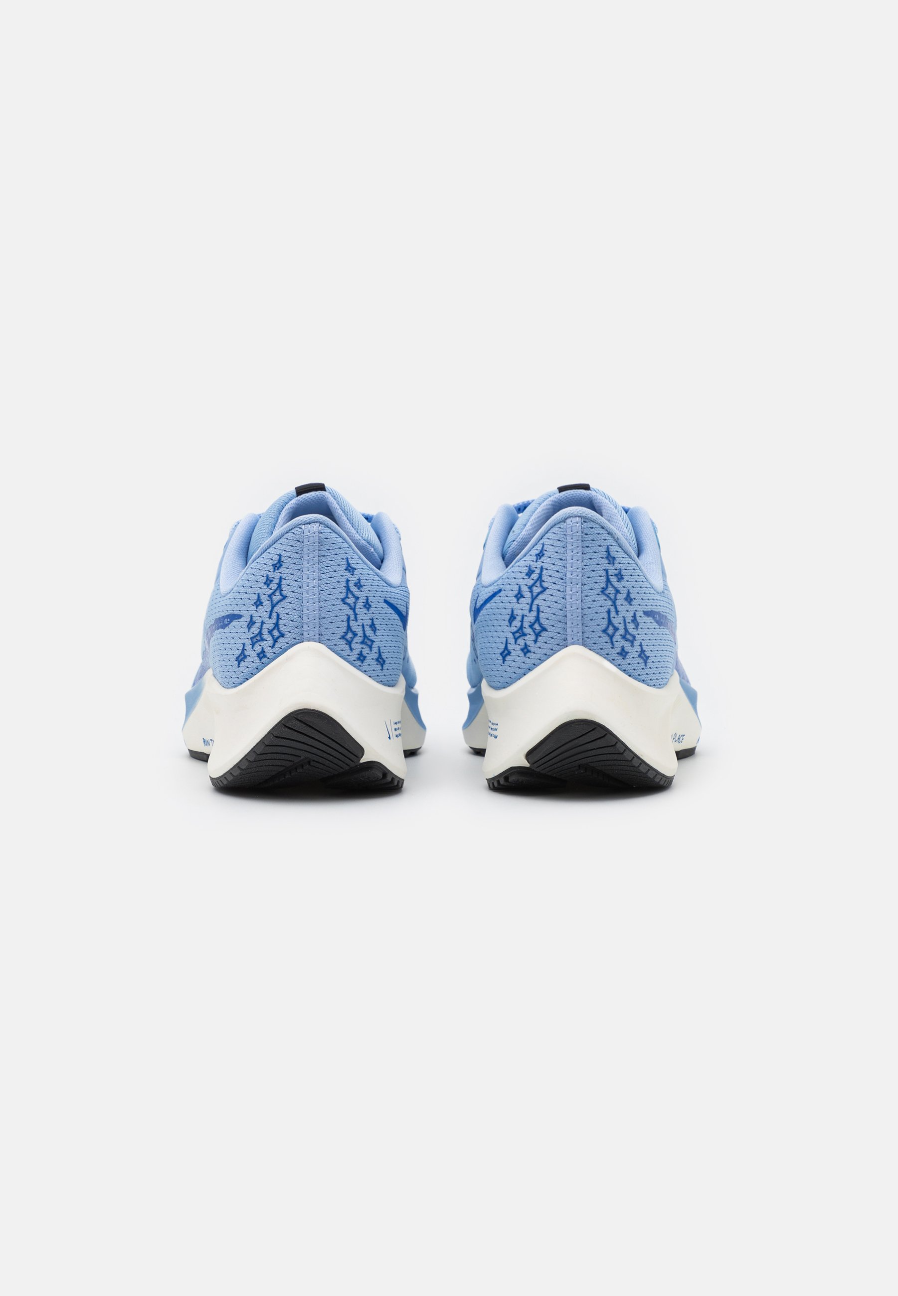 Nike Performance NIKE AIR ZOOM PEGASUS 38 NATHAN BELL - Zapatillas de  running neutras - aluminum/game royal sailblack/azul claro - Zalando.es
