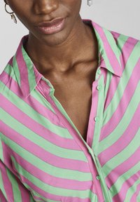YAS YASSAVANNA LONG SHIRT DRESS - Skjortklänning - katydidstripes azelia pink