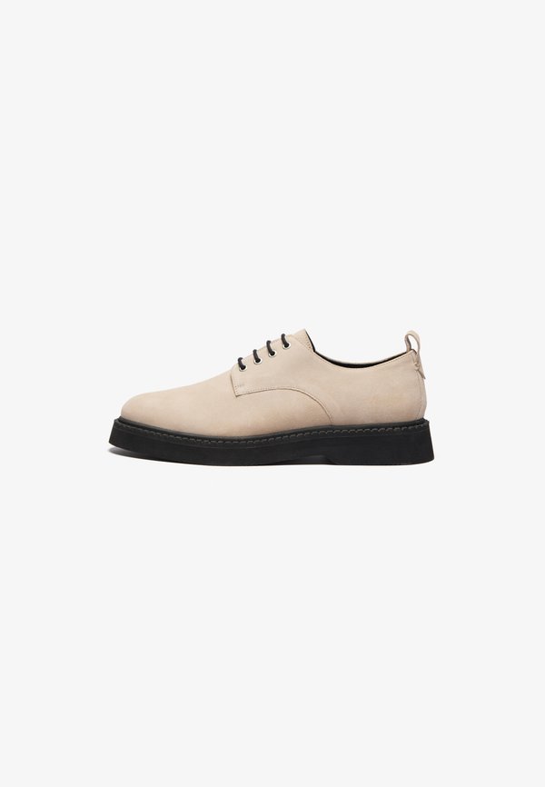 Lace-ups - beige