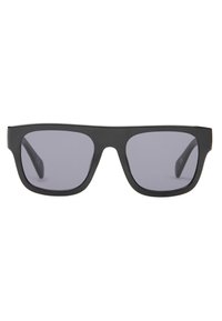 Occhiali da sole neri con montatura rettangolare, lenti grigie e bracci in plastica opaca spessa. Il design presenta linee minimaliste e nessun abbellimento.