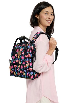 Cabaia, ADVENTURER SMALL GENOA - Tagesrucksack - black