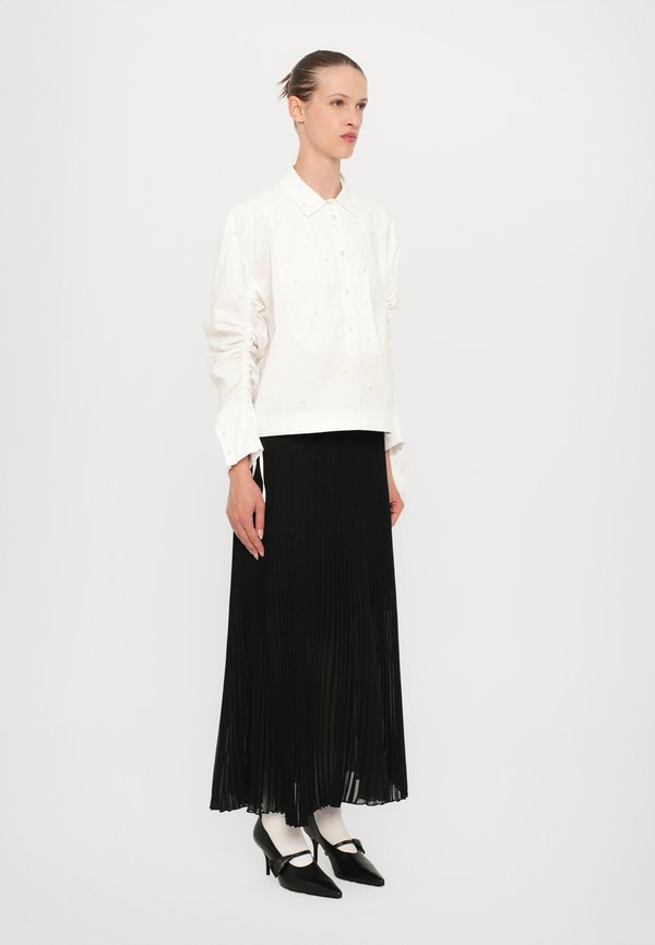 PHEBE - Button-down blouse3