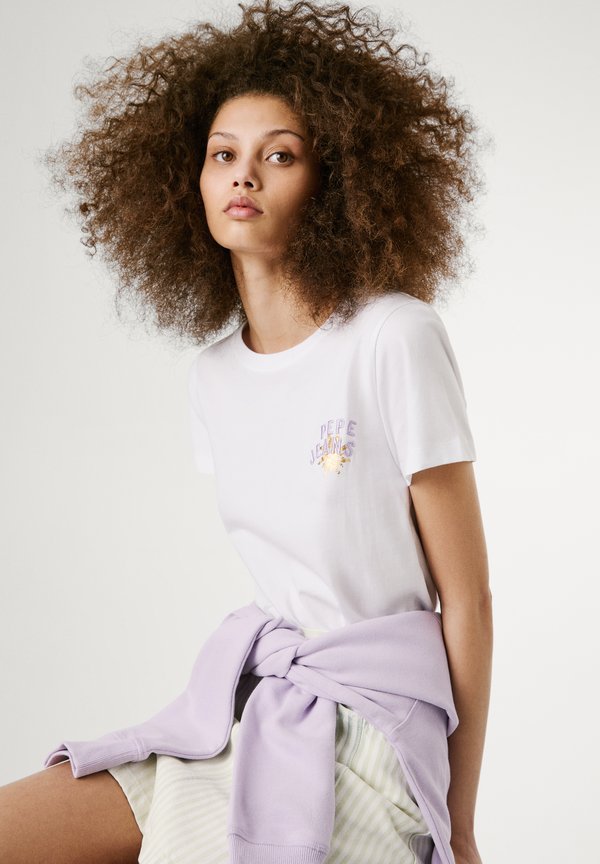 AMANDA - Print T-shirt3