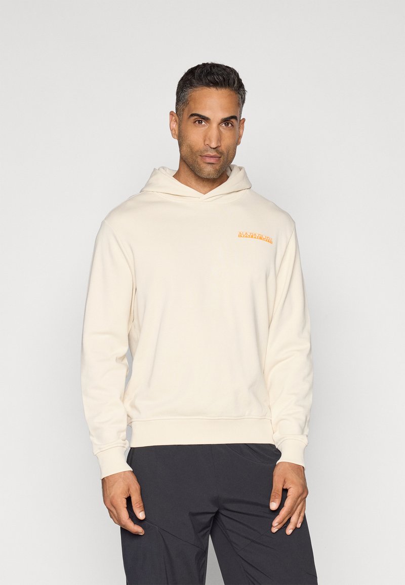 Cremefarbener Hoodie mit einer Kordelzugkapuze und einer Fronttasche, ausgestattet mit einem orangefarbenen Logo auf der Brust. Hergestellt aus weichem Stoff, mit gerippten Bündchen.