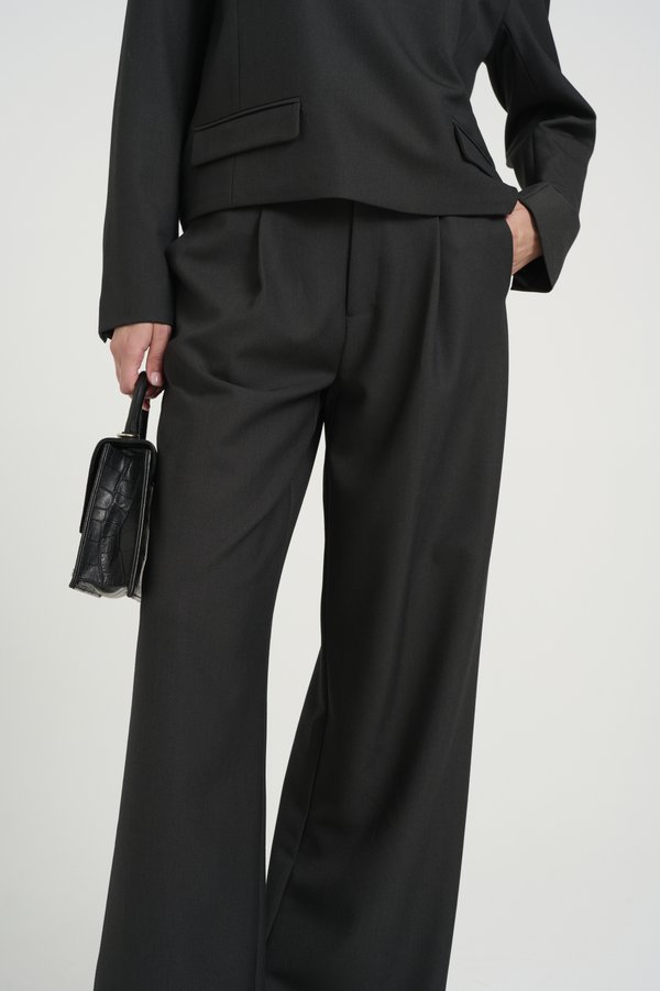 AURIAL PANTS - Trousers4