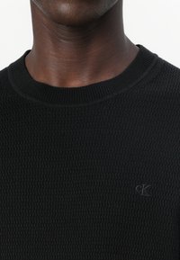Calvin Klein Pulóver - black