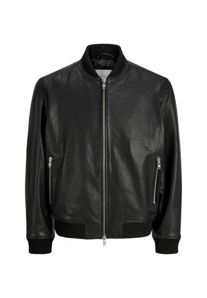 Blouson bomber en cuir noir avec col, poignets et ourlet côtelés, fermeture éclair frontale et deux poches latérales zippées.