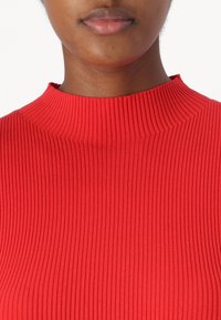 DRYKORN AMARILIA - Robe pull - red