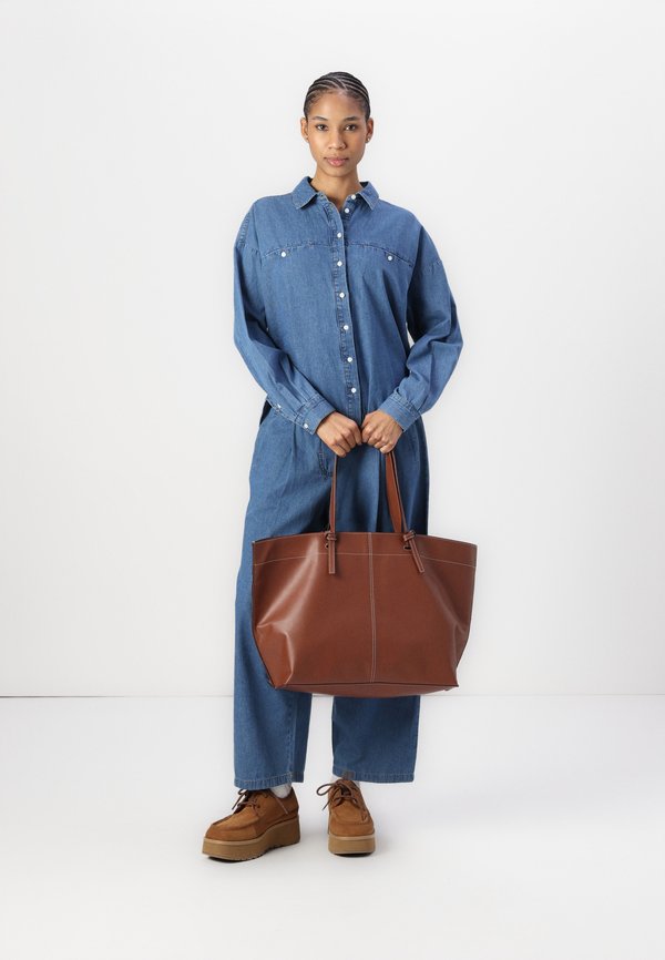 ARCHER - Button-down blouse3