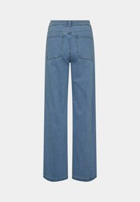 Široke traperice u svijetloplavom denimu, s visokim strukom, dva stražnja džepa i čistim rubom. Glatka tekstura s minimalnim šavovima.