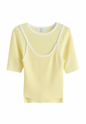 Next, REGULAR FIT - T-SHIRT CAMI DOUBLE LAYER TOP . - Nyomott mintás póló - yellow