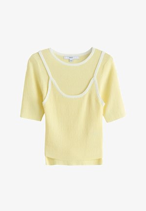 Next, REGULAR FIT - T-SHIRT CAMI DOUBLE LAYER TOP . - T-shirt imprimé - yellow