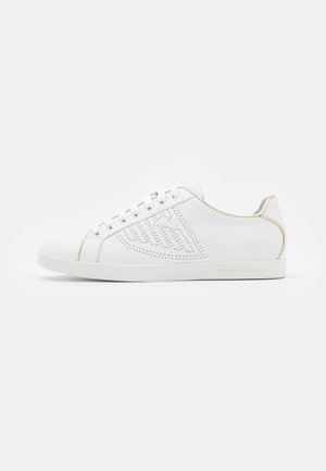 Sneakersy niskie
