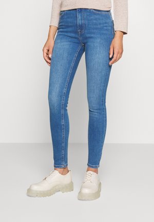 ONLPAOLA TAIBOX - Jeans Skinny Fit - medium blue denim