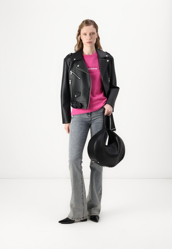 PANT - Flared Jeans2