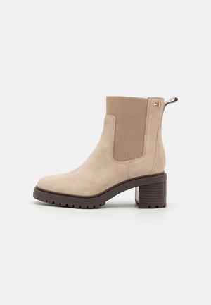 Tommy Hilfiger, Bottines à plateau - beige