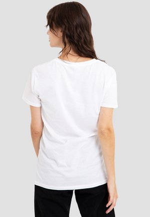 White short-sleeve t-shirt with a round neckline, made from soft cotton fabric, featuring a relaxed fit and simple, clean design.