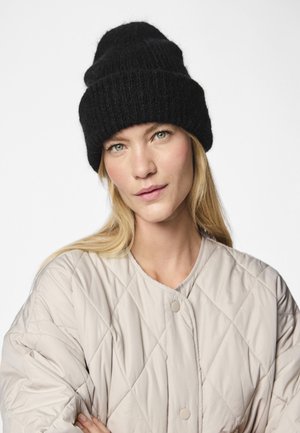 Pieces PCBERA HOOD - Čepice - black