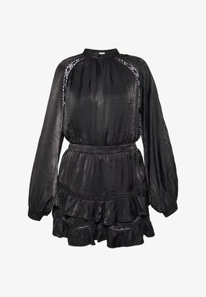 Fekete mini ruha hosszú ujjak with smoothly fabric. Ráncolt aljjal, ráncolt derékkal és díszes csipke részletekkel a vállakon rendelkezik.