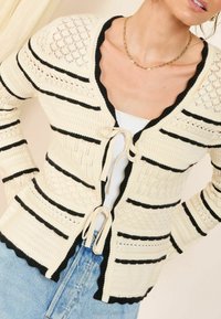 Friends Like These REGULAR FIT - TIE FRONT POINTELLE - Kofta - cream