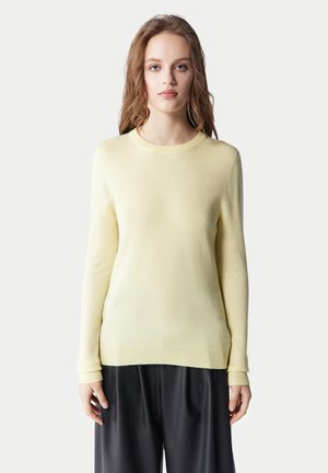 ESSENTIAL CREWNECK - Strickpullover - wax yellow