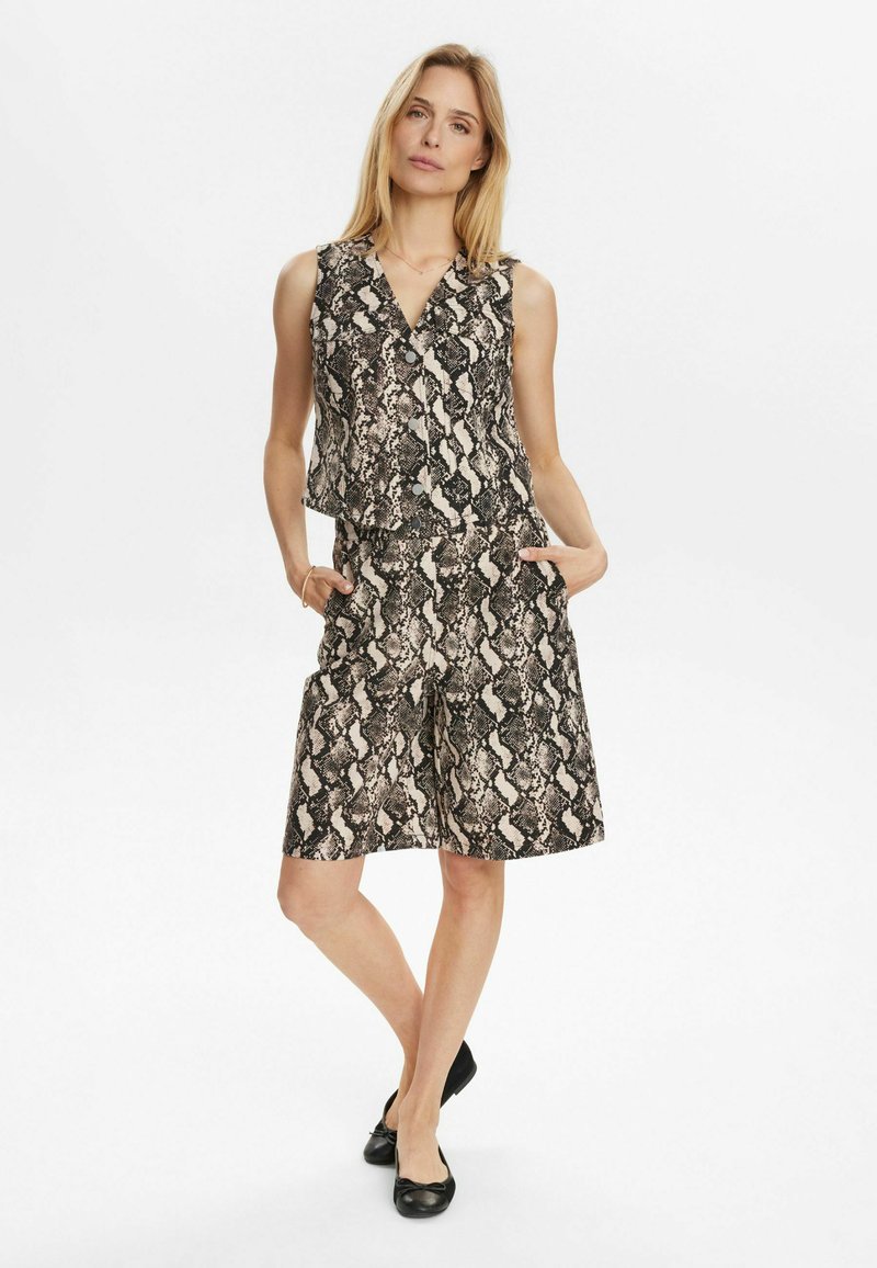 Numph Bodywarmer beige