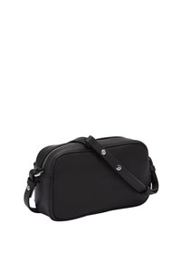 Borsa a tracolla in pelle nera con forma rettangolare, chiusura con cerniera e tracolla regolabile. Texture liscia, caratteristiche di design minimalista.