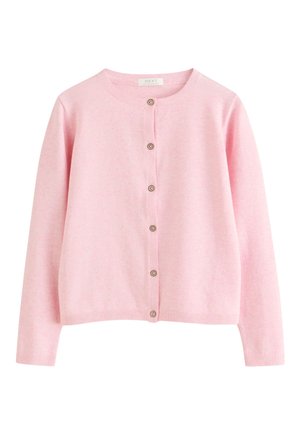 Cardigan en maille rose clair avec col rond, manches longues et six boutons marron sur le devant.