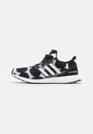 adidas Performance ULTRABOOST DNA X MARIMEKKO - Sneakers laag - black