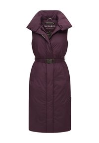 Gilet imbottito viola senza maniche con colletto alto, vita cinturata e zip frontale. Presenta una texture liscia e dettagli di cucitura sottili.
