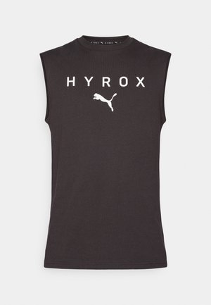 Must värviline ilma käistega sportlik särk, mis on valmistatud puuvillast, tekstiga "HYROX" valgetes tähtedes ja valge Puma logo allpool.